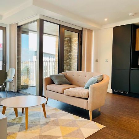 Royal Wharf Apartments Londres Extérieur photo