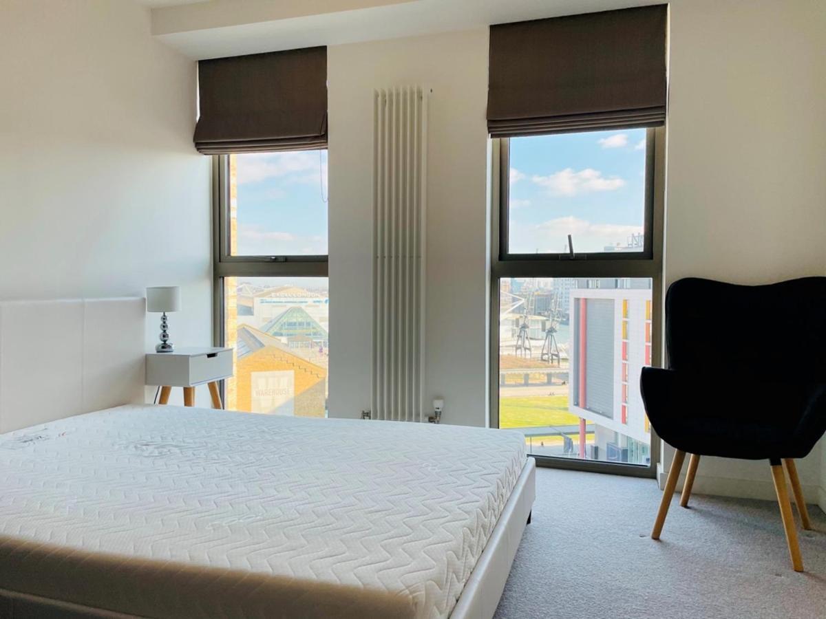 Royal Wharf Apartments Londres Extérieur photo